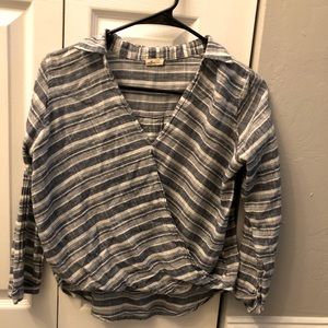 Hollister wrap top 3/4 sleeve